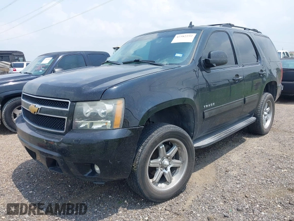 2014 Chevrolet Tahoe LT with VIN 1GNSCBE08ER193058, listed as a IAAI auction lot 42382232 with 228,749 mi miles and . Bid and sale history available at DreamBid. Image 17.