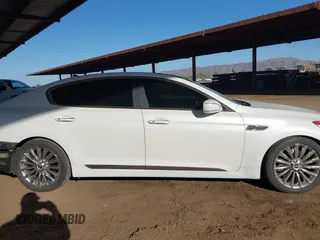 2015 Kia K900 Luxury with VIN KNALW4D45F6017623, listed as a IAAI auction lot 42451838 with 96,225 mi miles and . Bid and sale history available at DreamBid. Image 14.