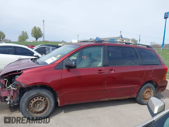 2006 Toyota Sienna CE with VIN 5TDZA23C96S560661, listed as a IAAI auction lot 41954886 with 272,937 mi miles. Bid and sale history available at carsss.com. Image 15.