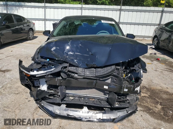 2024 Hyundai Elantra SE with VIN KMHLL4DG8RU831976, listed as a Copart auction lot 57838755 with 6,228 mi miles and Salvage title. Bid and sale history available at DreamBid. Image 5.