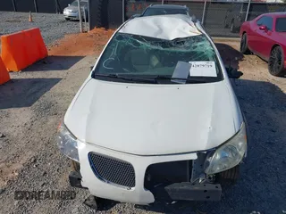 2007 Pontiac Vibe with VIN 5Y2SL65887Z425053, listed as a IAAI auction lot 42079719 with 1 mi miles. Bid and sale history available at carsss.com. Image 6.