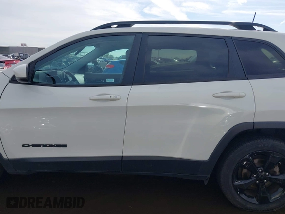 2019 Jeep Cherokee Latitude Plus с VIN 1C4PJLLB7KD479071, выставлен на аукционе IAAI как лот 41799168 с пробегом 102 665 миль миль и . История ставок и продаж доступна на DreamBid. Изображение 14.