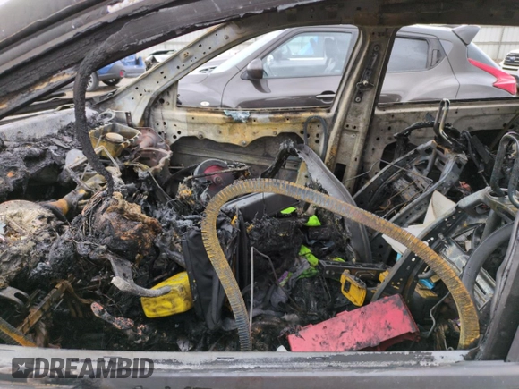 2015 Jeep Cherokee Sport z VIN 1C4PJMAB9FW564237, wystawiony jako Copart lot #51441465 z przebiegiem Nie podano mil oraz Szkoda całkowita • Salvage title. Historia ofert i sprzedaży dostępna na DreamBid. Obrazek 7.