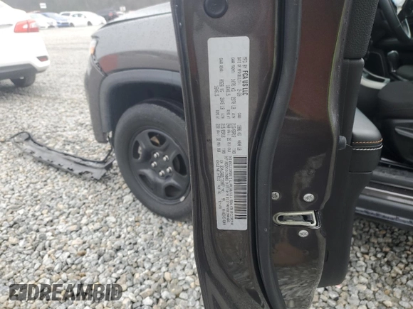2020 Jeep Compass Sport z VIN 3C4NJCAB2LT219957, wystawiony jako Copart lot #45870845 z przebiegiem 25 855 mil mil oraz Szkoda całkowita • Salvage title. Historia ofert i sprzedaży dostępna na DreamBid. Obrazek 12.