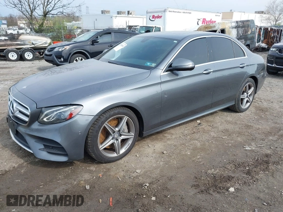 2017 Mercedes-Benz E-Class E 300 Luxury with VIN WDDZF4KB2HA072437, listed as a IAAI auction lot 42008813 with 102,389 mi miles. Bid and sale history available at carsss.com. Image 16.