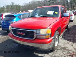 2000 GMC New Sierra 1500 SL with VIN 2GTEC19V2Y1392769, listed as a IAAI auction lot 41748036 with 315,906 mi miles. Bid and sale history available at carsss.com. Image 12.