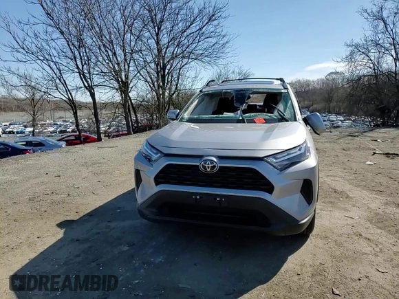 2024 Toyota RAV4 XLE with VIN 2T3P1RFV9RC473070, listed as a Copart auction lot 47891675 with 7,188 mi miles and Salvage Title. Bid and sale history available at DreamBid. Image 12.
