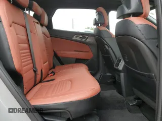 2024 Kia Sportage SX-Prestige z VIN 5XYK5CDF6RG186841, wystawiony jako Copart lot #57447335 z przebiegiem 25 651 mil mil oraz Szkoda całkowita • Salvage title. Historia ofert i sprzedaży dostępna na DreamBid. Obrazek 11.