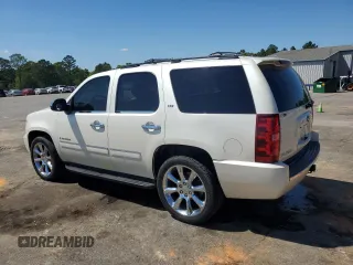 2009 Chevrolet Tahoe LTZ с VIN 1GNFC33009R171376, выставлен на аукционе Copart как лот 52502895 с пробегом 240 712 миль миль и Списание • Salvage title. История ставок и продаж доступна на DreamBid. Изображение 2.