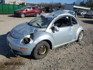 2009 Volkswagen New Beetle Coupe S with VIN 3VWPW31C39M511068, listed as a Copart auction lot 41985775 with 0 mi miles and Salvage Title. Bid and sale history available at carsss.com. Image 1.