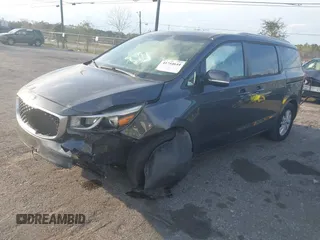 2016 Kia Sedona LX with VIN KNDMB5C10G6084583, listed as a IAAI auction lot 41744644 with 1 mi miles. Bid and sale history available at carsss.com. Image 2.