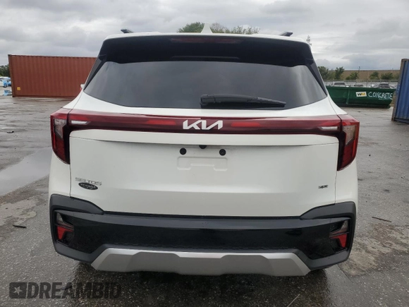 2024 Kia Seltos SX z VIN KNDETCA71R7553593, wystawiony jako Copart lot #51286435 z przebiegiem 23 644 mil mil oraz Szkoda całkowita • Salvage title. Historia ofert i sprzedaży dostępna na DreamBid. Obrazek 6.
