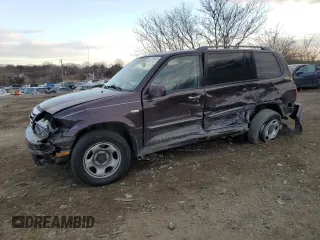 2002 Suzuki XL-7 Standard with VIN JS3TX92V724102818, listed as a Copart auction lot 42719635 with 0 mi miles and Salvage Title. Bid and sale history available at carsss.com. Image 1.