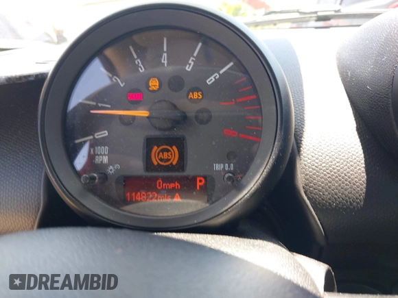 2015 MINI Countryman S with VIN WMWZC3C5XFWT02566, listed as a IAAI auction lot 42408045 with 114,822 mi miles and . Bid and sale history available at DreamBid. Image 7.