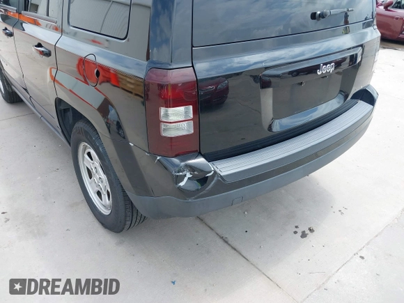 2016 Jeep Patriot Sport with VIN 1C4NJPBAXGD813933, listed as a IAAI auction lot 42064438 with 118,969 mi miles and . Bid and sale history available at DreamBid. Image 18.