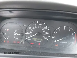2001 Toyota Camry CE z VIN 4T1BG22K31U069222, wystawiony jako IAAI lot #42346667 z przebiegiem 197 423 mil mil oraz . Historia ofert i sprzedaży dostępna na DreamBid. Obrazek 7.