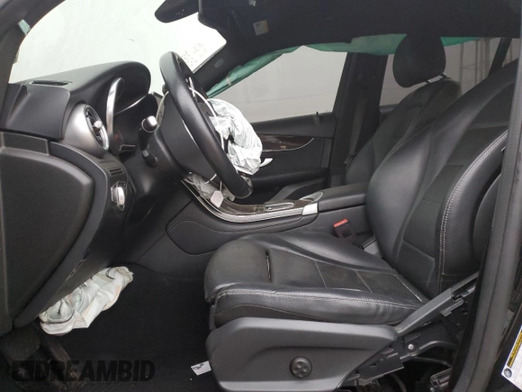 2020 Mercedes-Benz GLC 300 z VIN WDC0G8EB0LF718003, wystawiony jako Copart lot #44356985 z przebiegiem Nie podano mil oraz Szkoda całkowita • Salvage title. Historia ofert i sprzedaży dostępna na DreamBid. Obrazek 7.