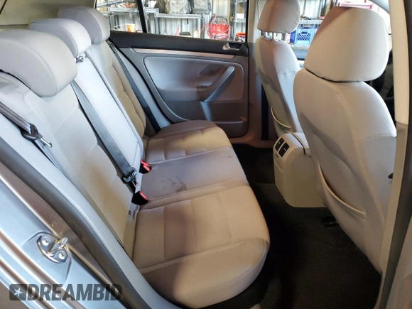 2009 Volkswagen Rabbit S with VIN WVWDA71K39W068097, listed as a Copart auction lot 88884305 with 134,312 mi miles and Salvage title. Bid and sale history available at DreamBid. Image 11.