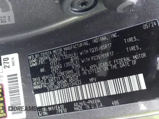 2024 Toyota Sienna XLE with VIN 5TDJSKFC8RS134633, listed as a IAAI auction lot 41498598 with 9,689 mi miles and . Bid and sale history available at DreamBid. Image 9.