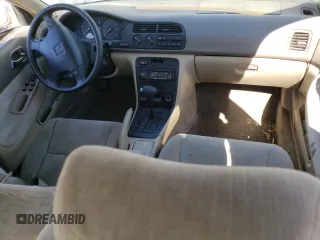 1994 Honda Accord LX with VIN 1HGCD5631RA137411, listed as a Copart auction lot 76126484 with 212,681 mi miles and Salvage Title. Bid and sale history available at carsss.com. Image 8.