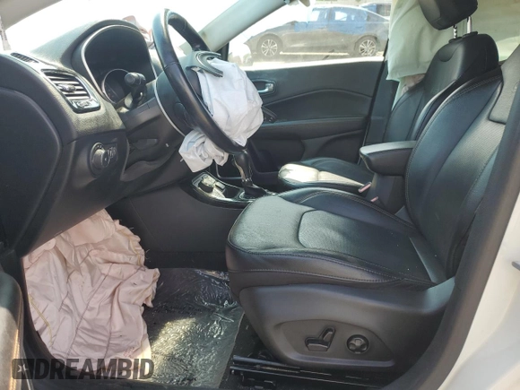 2020 Jeep Compass Limited with VIN 3C4NJDCBXLT221328, listed as a Copart auction lot 61133605 with 70,338 mi miles and Salvage title. Bid and sale history available at DreamBid. Image 7.