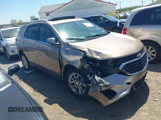 2018 Chevrolet Equinox LT z VIN 2GNAXSEV1J6279636, wystawiony jako IAAI lot #42137785 z przebiegiem 98 043 mil mil oraz . Historia ofert i sprzedaży dostępna na DreamBid. Obrazek 1.