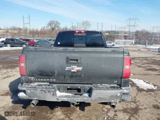 2017 Chevrolet Silverado 1500 LT with VIN 1GCVKREC5HZ285423, listed as a IAAI auction lot 41411392 with 174,759 mi miles. Bid and sale history available at carsss.com. Image 17.