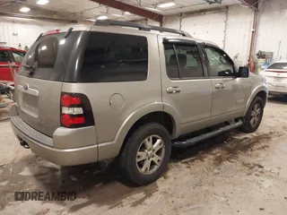 2008 Ford Explorer XLT with VIN 1FMEU63E88UB03042, listed as a IAAI auction lot 41136188 with 79,503 mi miles. Bid and sale history available at carsss.com. Image 4.