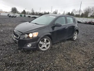 2012 Chevrolet Sonic LTZ z VIN 1G1JE6SH1C4194880, wystawiony jako Copart lot #45591325 z przebiegiem 181 967 mil mil oraz Szkoda całkowita • Salvage title. Historia ofert i sprzedaży dostępna na DreamBid. Obrazek 1.