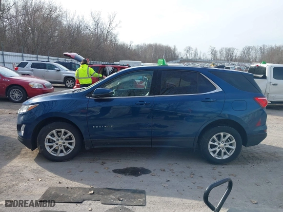 2019 Chevrolet Equinox LT with VIN 2GNAXKEV6K6267029, listed as a IAAI auction lot 41796827 with 113,704 mi miles. Bid and sale history available at carsss.com. Image 14.