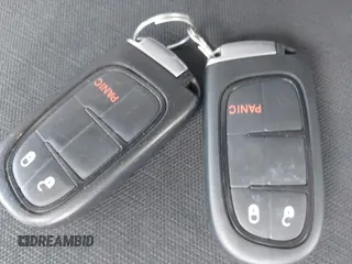 2020 Jeep Cherokee Latitude Plus с VIN 1C4PJLLB5LD561205, выставлен на аукционе IAAI как лот 42413401 с пробегом 44 468 миль миль и . История ставок и продаж доступна на DreamBid. Изображение 11.