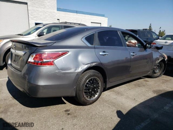 2015 Nissan Altima 2.5 SV with VIN 1N4AL3APXFC186605, listed as a Copart auction lot 48247235 with 0 mi miles and Salvage Title. Bid and sale history available at carsss.com. Image 3.