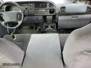 2000 Dodge Ram 1500 with VIN 3B7HF13Z4YG125687, listed as a Copart auction lot 42504674 with 125,178 mi miles and Salvage Title. Bid and sale history available at carsss.com. Image 8.