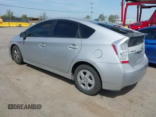 2010 Toyota Prius II with VIN JTDKN3DU8A0028512, listed as a IAAI auction lot 42046790 with 250,562 mi miles. Bid and sale history available at carsss.com. Image 3.