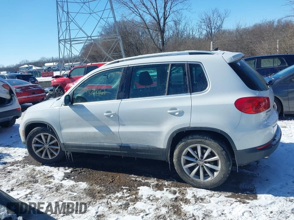2017 Volkswagen Tiguan Wolfsburg Edition с VIN WVGRV7AX1HK005782, выставлен на аукционе IAAI как лот 41624861 с пробегом 114 660 миль миль и . История ставок и продаж доступна на DreamBid. Изображение 14.
