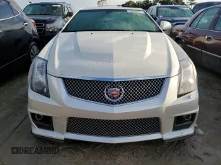 2014 Cadillac CTS-V z VIN 1G6DV1EP6E0123701, wystawiony jako Copart lot #73948924 z przebiegiem Nie podano mil oraz Szkody całkowita. Historia ofert i sprzedaży dostępna na DreamBid. Obrazek 5.