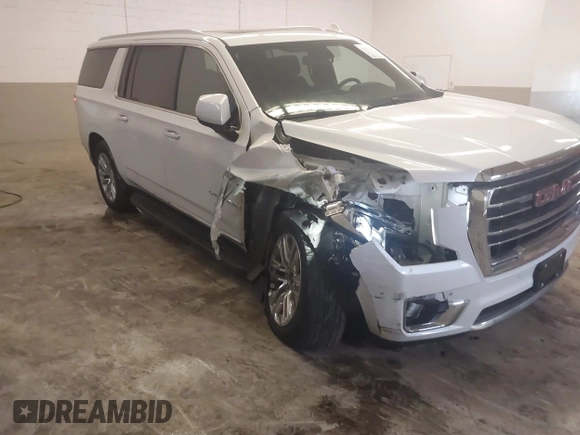 2021 GMC Yukon XL SLT with VIN 1GKS2GKD1MR421646, listed as a IAAI auction lot 41453288 with 48,855 mi miles. Bid and sale history available at carsss.com. Image 1.