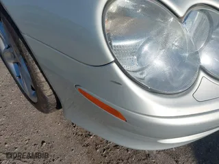 2003 Mercedes-Benz SL-Class with VIN WDBSK75F53F010905, listed as a IAAI auction lot 41998993 with 1 mi miles. Bid and sale history available at carsss.com. Image 6.