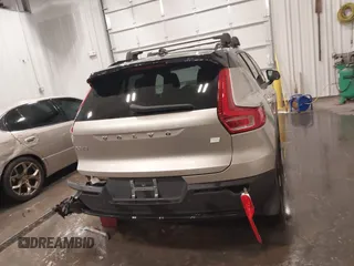 2023 Volvo XC40 Ultimate with VIN YV4ED3UM1P2023016, listed as a IAAI auction lot 42190298 with 22,862 mi miles and . Bid and sale history available at DreamBid. Image 17.