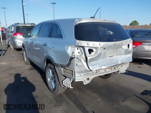 2019 Kia Sorento L with VIN 5XYPG4A30KG575383, listed as a IAAI auction lot 41958901 with 102,797 mi miles. Bid and sale history available at carsss.com. Image 15.