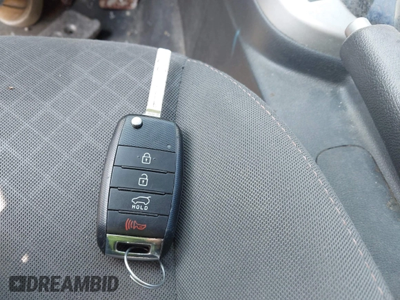 2010 Kia Forte SX с VIN KNAFW4A39A5066069, выставлен на аукционе IAAI как лот 39967432 с пробегом 174 967 миль миль и . История ставок и продаж доступна на DreamBid. Изображение 11.