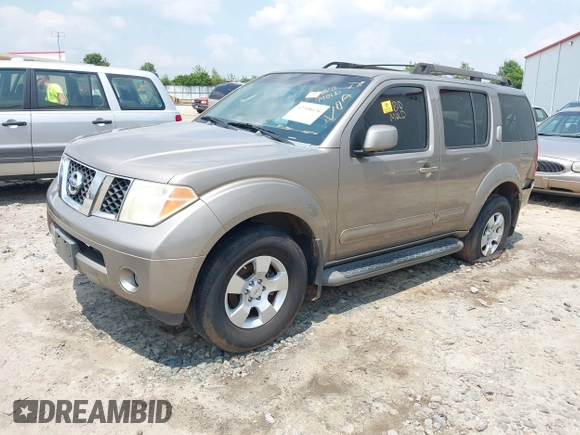 2007 Nissan Pathfinder SE z VIN 5N1AR18W47C625479, wystawiony jako IAAI lot #42398676 z przebiegiem 227 037 mil mil oraz . Historia ofert i sprzedaży dostępna na DreamBid. Obrazek 2.