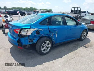 2014 Ford Focus SE z VIN 1FADP3F20EL452324, wystawiony jako IAAI lot #40097434 z przebiegiem 131 789 mil mil oraz . Historia ofert i sprzedaży dostępna na DreamBid. Obrazek 4.