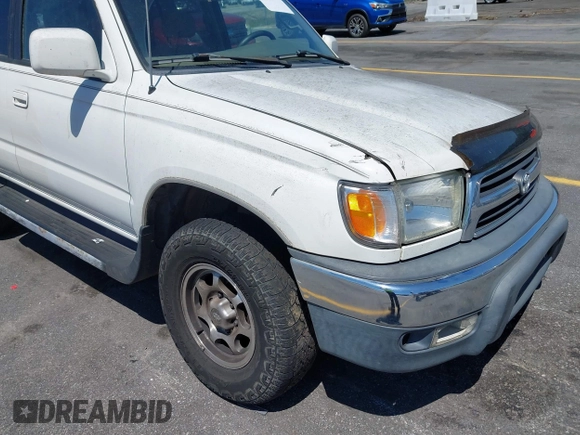 1999 Toyota 4Runner SR5 with VIN JT3GN86RXX0093547, listed as a IAAI auction lot 42134993 with 193,949 mi miles. Bid and sale history available at carsss.com. Image 14.