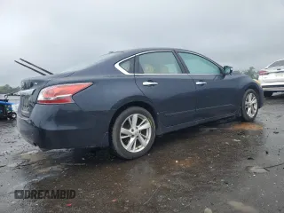 2015 Nissan Altima SV z VIN 1N4AL3AP7FC444157, wystawiony jako Copart lot #57898215 z przebiegiem 235 232 mil mil oraz Szkoda całkowita • Salvage title. Historia ofert i sprzedaży dostępna na DreamBid. Obrazek 3.