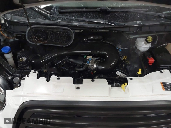 2018 Ford Transit with VIN 1FTYR1CM6JKA12527, listed as a IAAI auction lot 41117614 with 93,048 mi miles and . Bid and sale history available at DreamBid. Image 10.