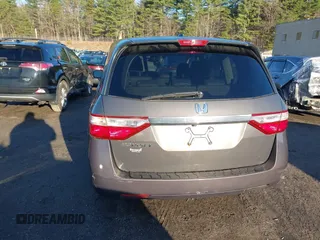 2013 Honda Odyssey EX-L with VIN 5FNRL5H64DB034860, listed as a IAAI auction lot 42013204 with 104,314 mi miles and . Bid and sale history available at carsss.com. Image 16.