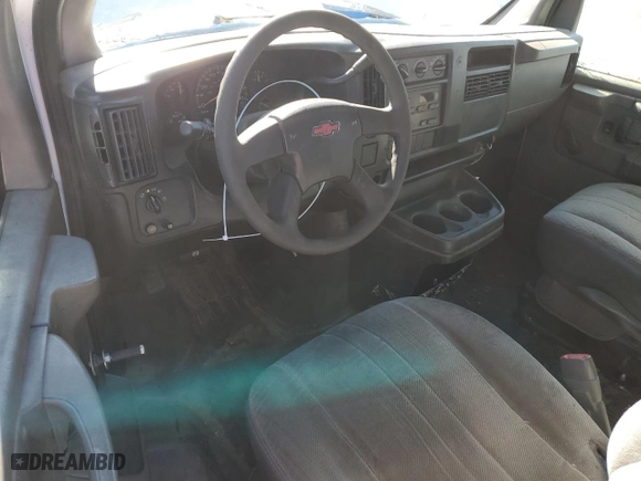 2005 Chevrolet Express Cargo Van with VIN 1GCGG25V651264142, listed as a Copart auction lot 88455815 with 244,162 mi miles and Salvage Title. Bid and sale history available at carsss.com. Image 8.