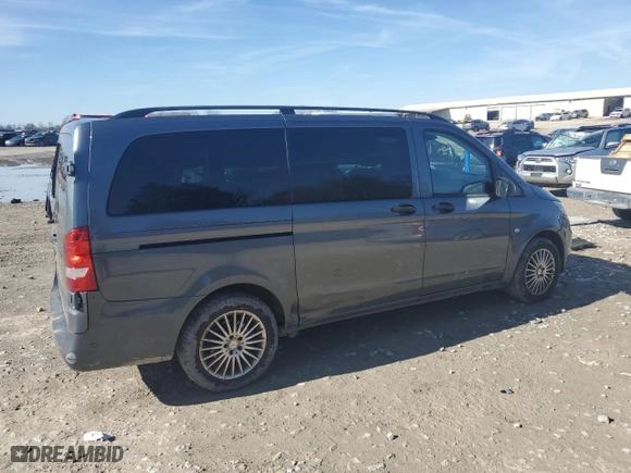 2017 Mercedes-Benz Metris Passenger Van with VIN WD4PG2EE8H3302923, listed as a Copart auction lot 43582225 with NaN miles and Clean Title. Bid and sale history available at carsss.com. Image 3.