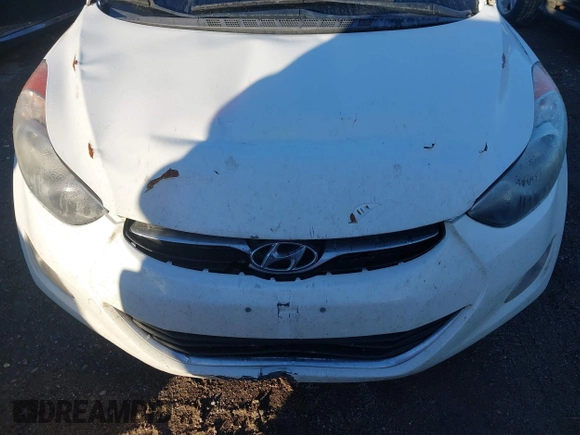 2013 Hyundai Elantra GLS z VIN 5NPDH4AE7DH404286, wystawiony jako IAAI lot #41180842 z przebiegiem 162 856 mil mil oraz . Historia ofert i sprzedaży dostępna na DreamBid. Obrazek 6.